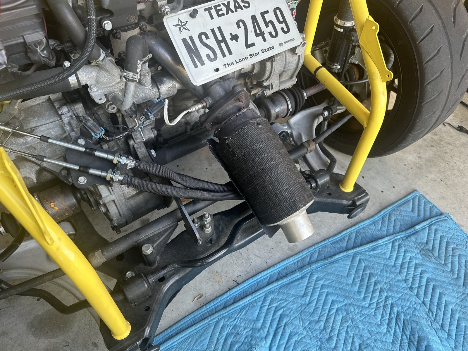 51925
