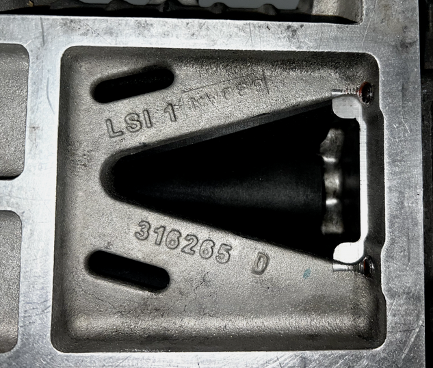 52472