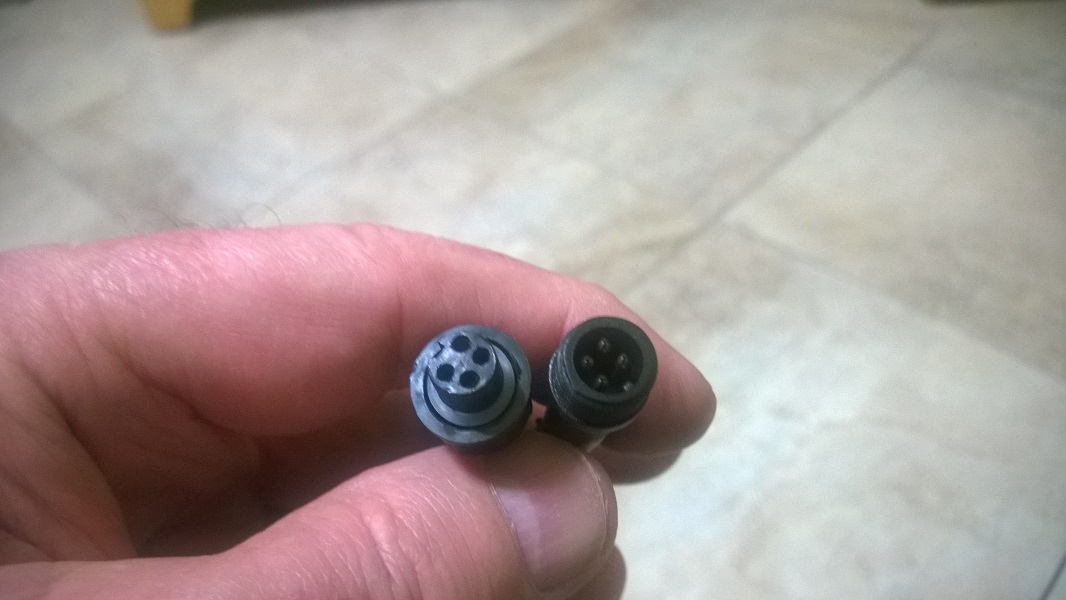 4 Pin Connector.jpg