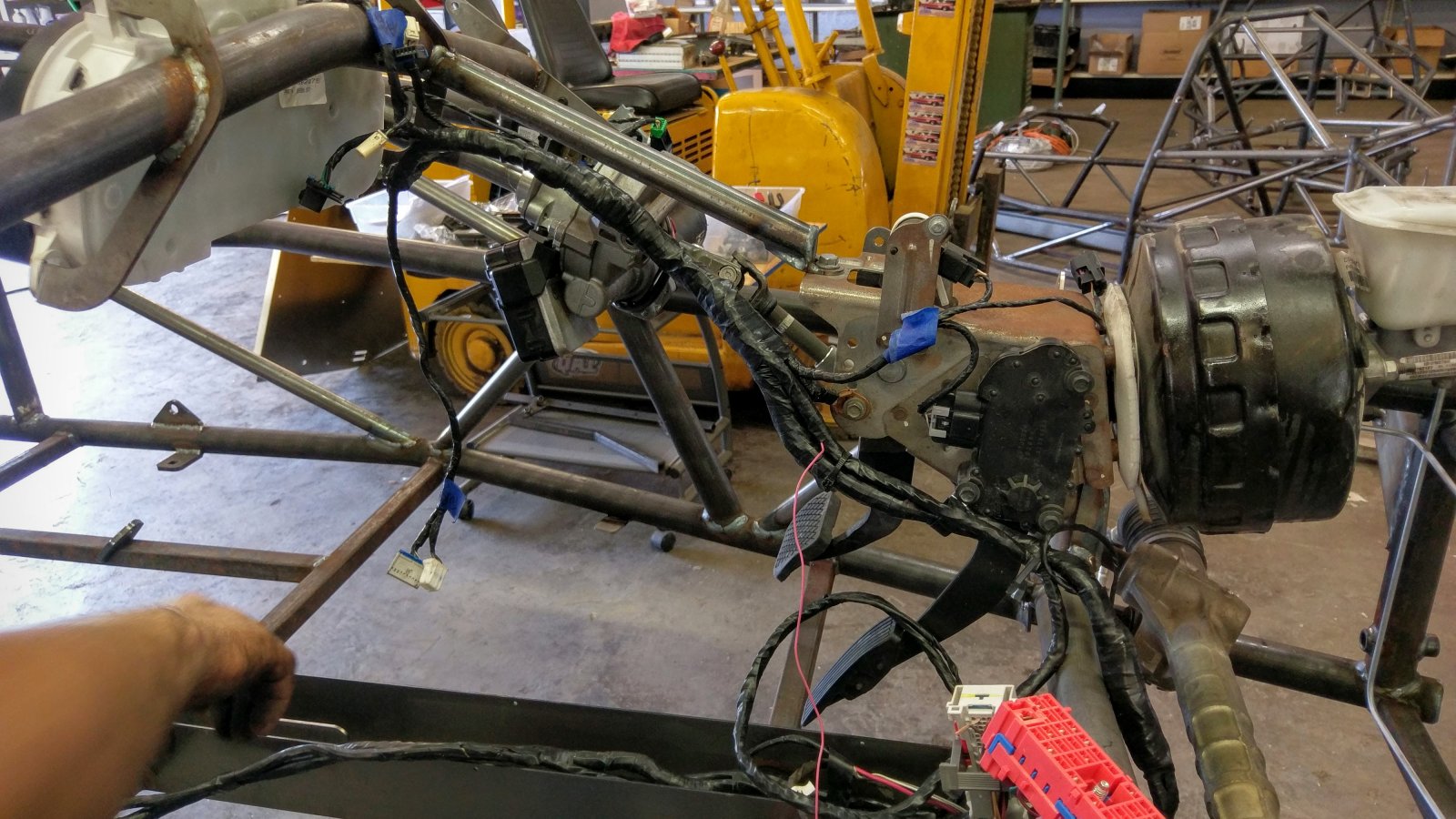 off road wiring going in.jpg