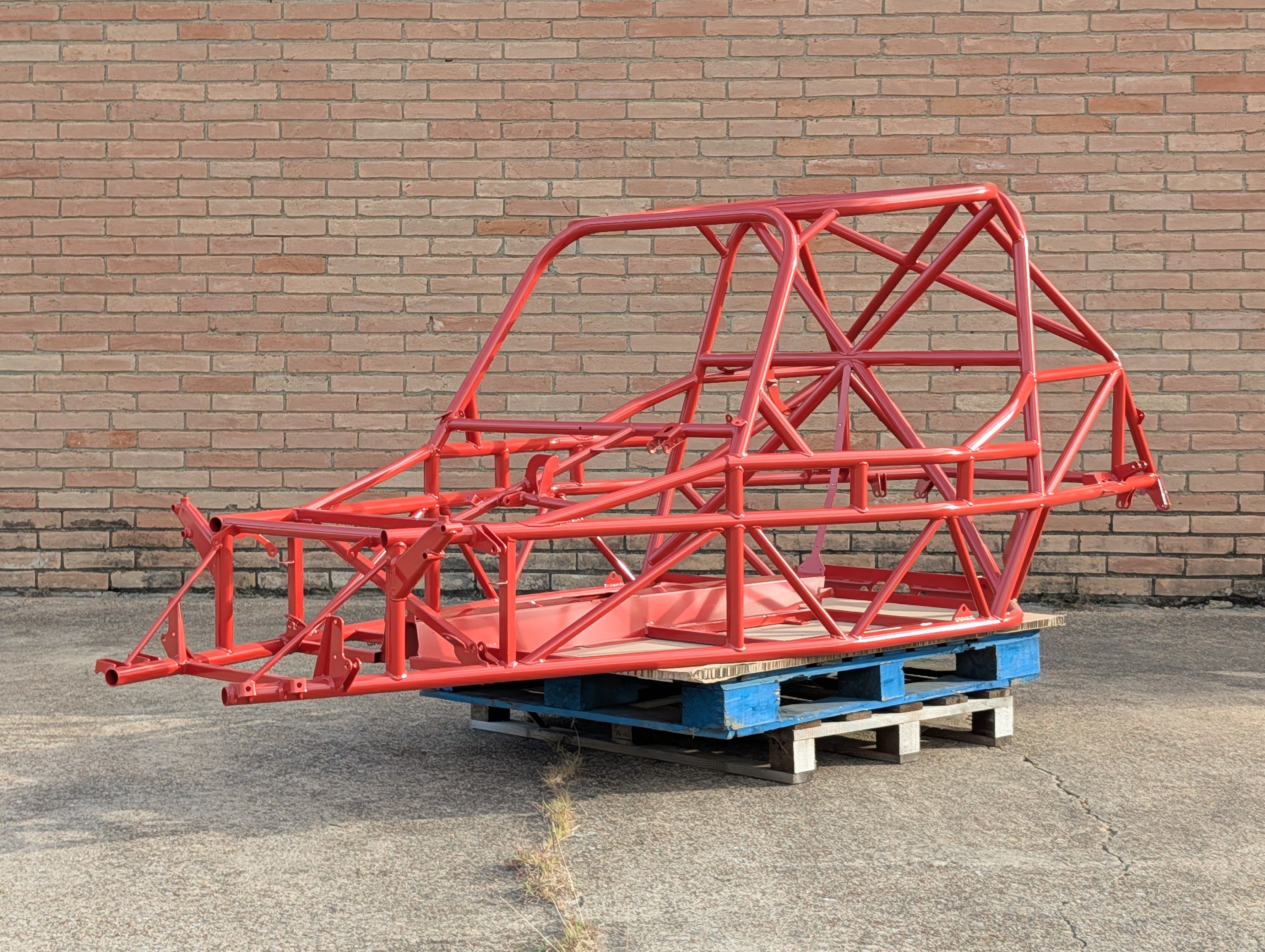 v2_003_chassis_front_quarter_f2b1ddae03.jpg